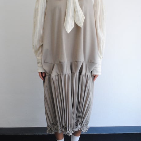 【 HOUGA 】mean shirt
