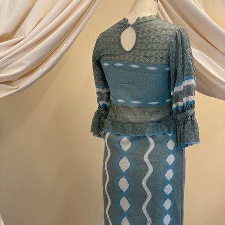 【 ritsu 予約 】Sazanka wave-pattern lamé knitted dress -2026年9月～11月発送予定-