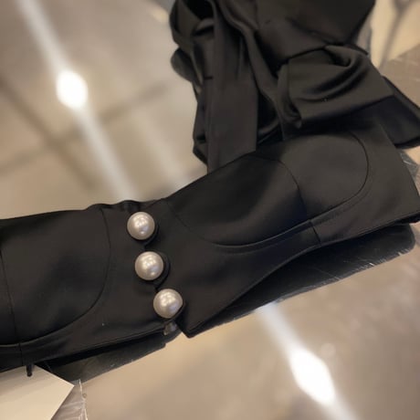 【 Kanako Tamura 】 Satin Ribbon Pearl Bustier