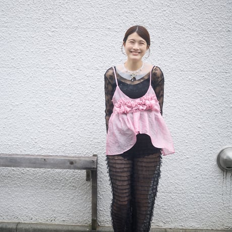 【 natsumi osawa 予約 】 shibori frill camisole -2026年8月～9月発送予定-