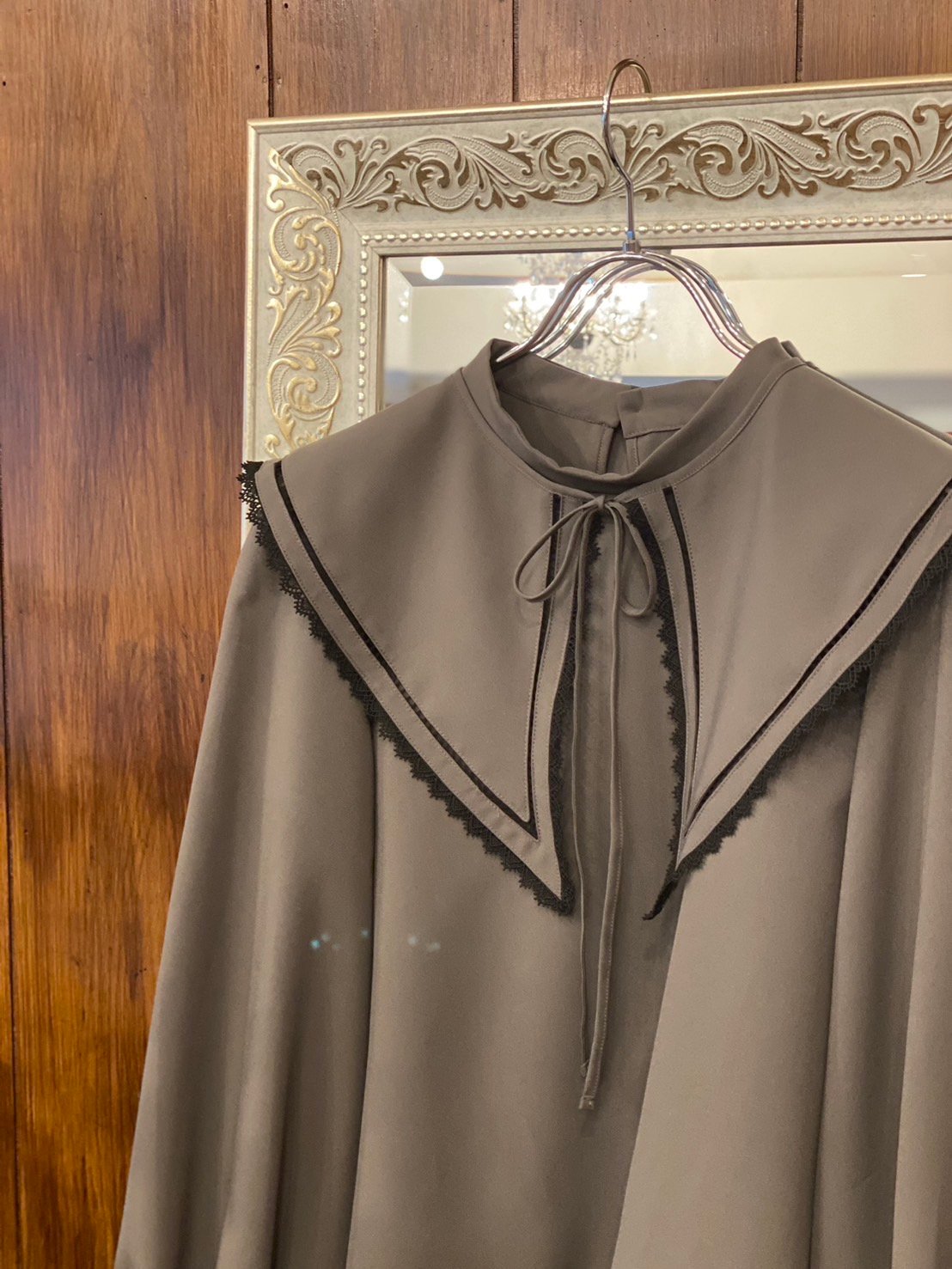 Ruimeme 予約 】falling collar high neck blouse