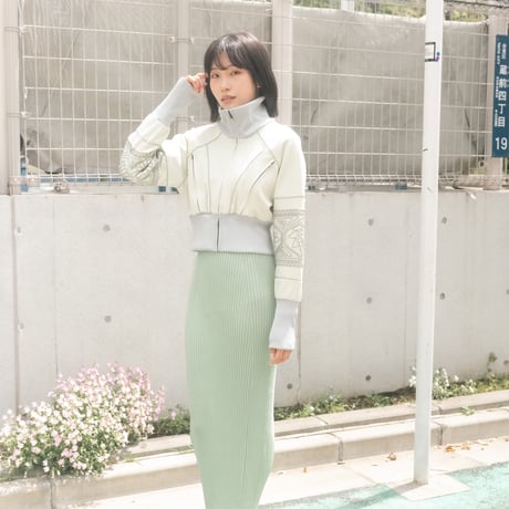 【 ritsu 予約 】KIKU cropped tracksuit -2026年9月～11月発送予定-