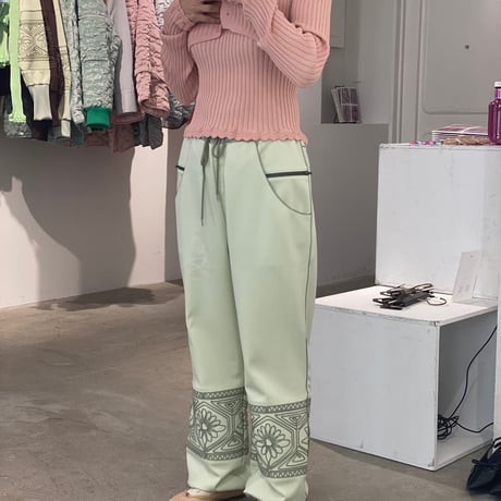 【 ritsu 予約 】KIKU embroidered wide-leg track pants -2026年9月～11月発送予定-