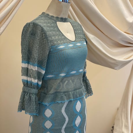 【 ritsu 予約 】Sazanka wave-pattern lamé knitted dress -2026年9月～11月発送予定-