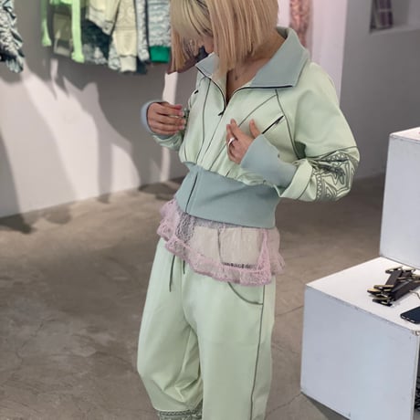 【 ritsu 予約 】KIKU cropped tracksuit -2026年9月～11月発送予定-