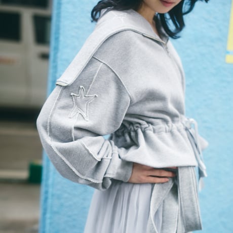 【 MIKI IMAMURA 予約】SAILOR COLLAR PEPLUM TOP (トップス) -2026年10月発送予定-