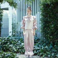 【 natsumi osawa 】 satin pearl scalloped blouse (ブラウス)