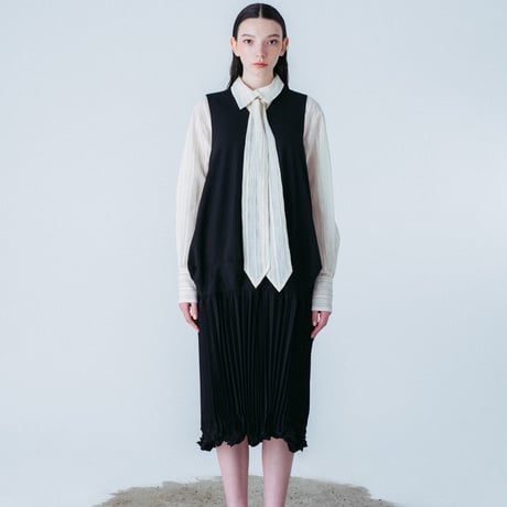 【 HOUGA 】mean shirt