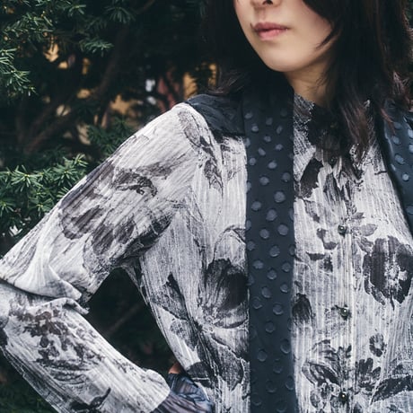【 kwotias 予約】glisten shirt (ブラウス) -2026年8月発送予定-