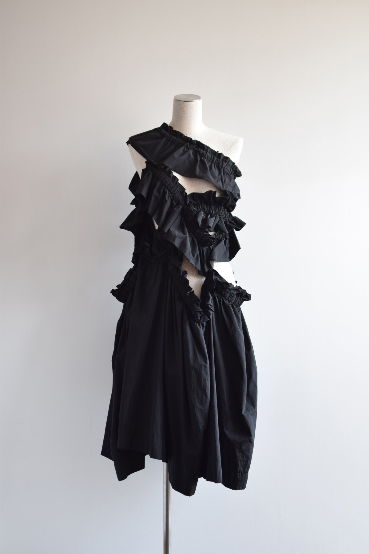HOUGA 】kiki frill dress (ロングスカート兼ドレス) | 木宮商店 HOUGA 】kiki frill dress (ロングスカート兼ドレス) | 木宮商店