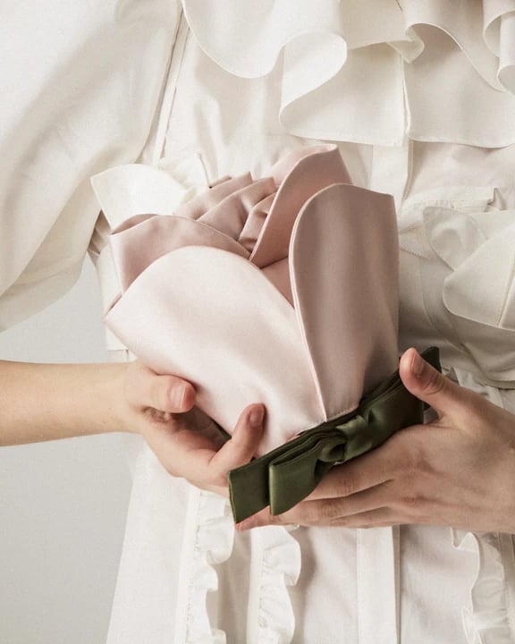 バッグ kanako tamura Satin Rose Bag Ivory Satin Rose Bag