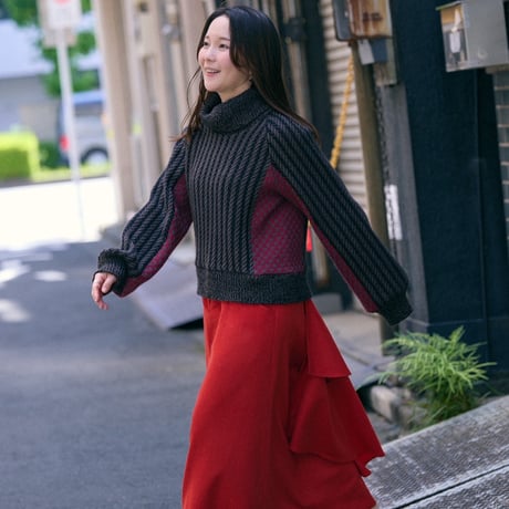 【 jesh 予約】 Back ruffle skirt (スカート) / Red