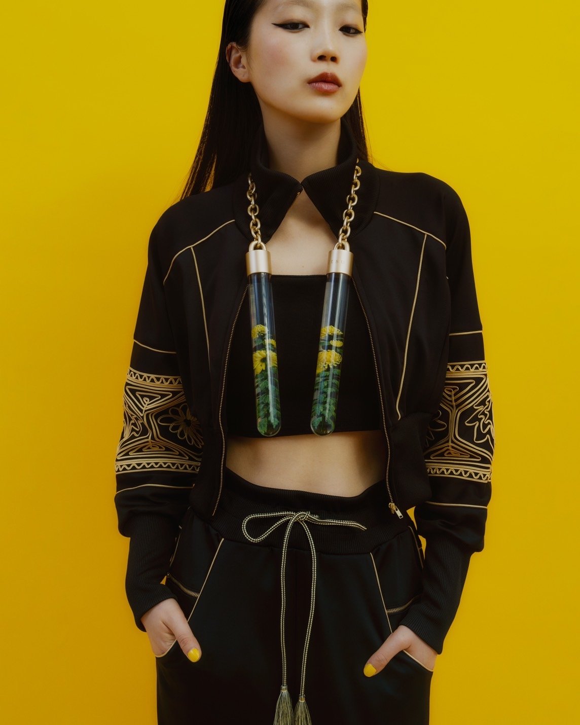 【カケル】ritsu KIKU クロップドトラックスーツ　セットアップ ritsu 】KIKUクロップドトラックスーツ | 木宮商店 -蔵前-