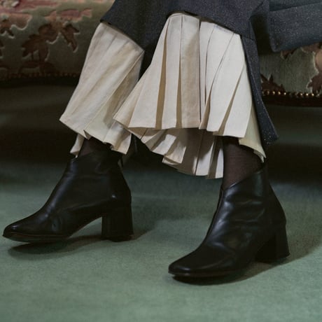 【 jesh 予約】 2way Pleated Hem Trousers / Navy -2026年9月～11月発送予定-