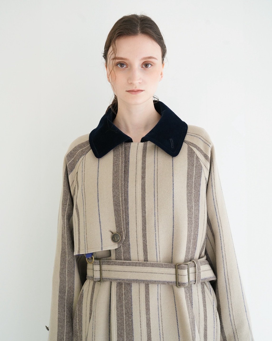 アトリエGG Twiggy coat Twiggy Fronts Burberry Spring 2026 in a Love Letter to British