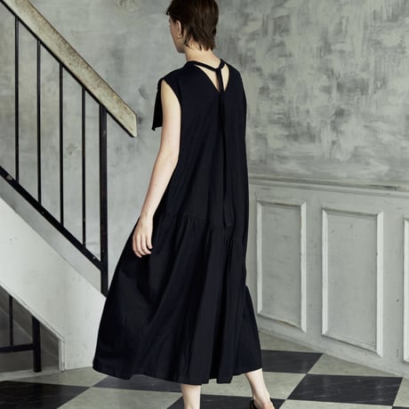 【 kwotias 】 frill dress (ワンピース)