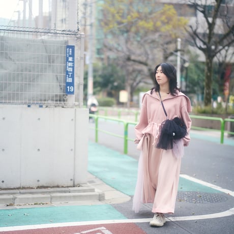 【 MIKI IMAMURA 予約】SAILOR COLLAR PEPLUM TOP (トップス) -2026年10月発送予定-