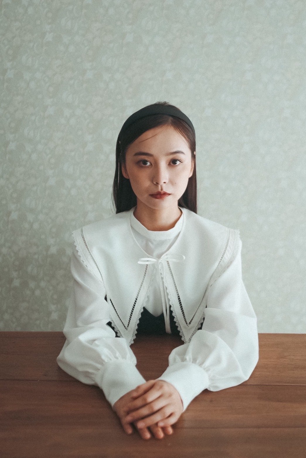 Ruimeme 予約 】falling collar high neck blouse