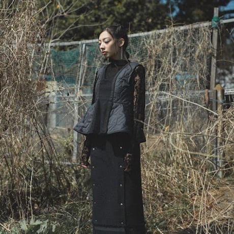【 NATSUMI OKUMURA 予約 】 ドットスリット Skirt -2026年9月発送予定-