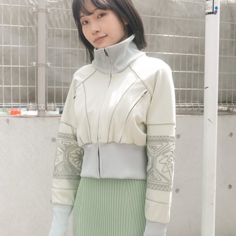【 ritsu 予約 】KIKU cropped tracksuit -2026年9月～11月発送予定-