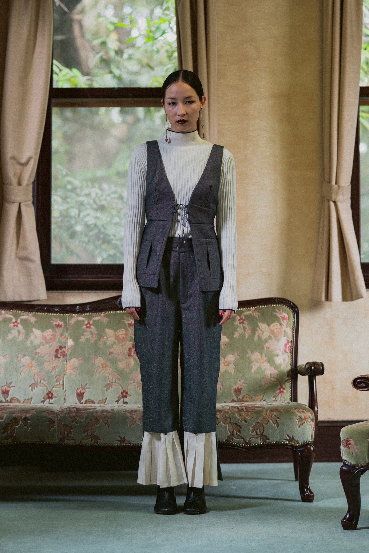 jesh 予約】 Lace up Pleated Vest / Navy -2026年9月