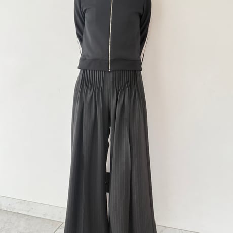 【 overlace 】striped pin tuck pants (パンツ)
