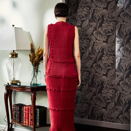 【 kwotias 】 YABANE pleats skirt -Red- (プリーツスカート)
