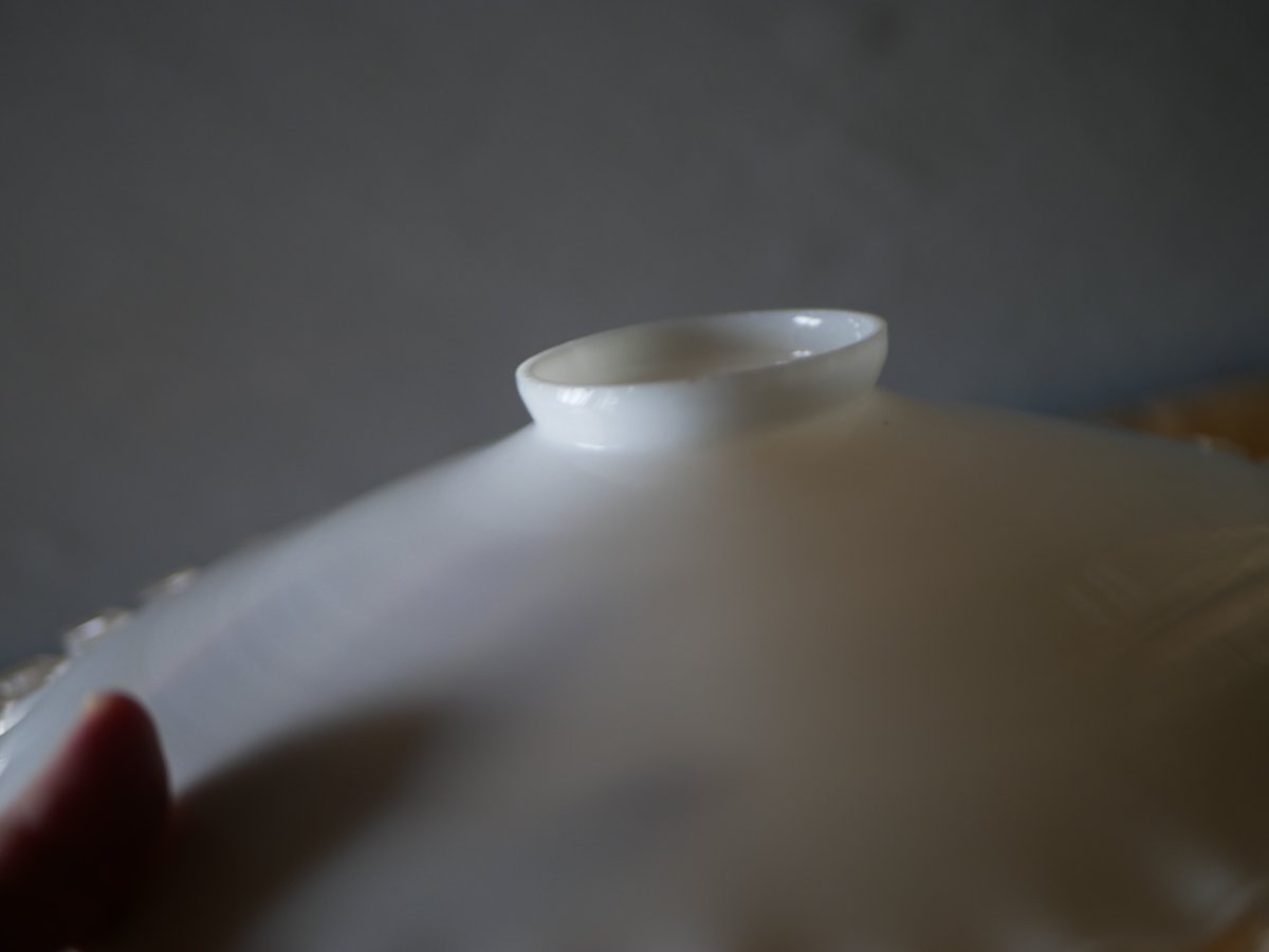 ミルクガラス フリル ランプシェード フランスアンティーク