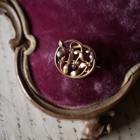 ヤドリギ | STORES