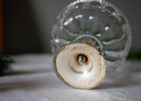 no.6 glass holder