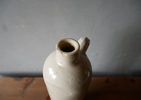美しいフォルムの瓶　フランスアンティーク