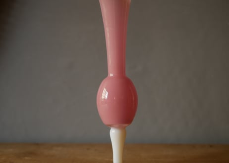 オパリンガラス　フラワーベース　PINK　フランスヴィンテージ　ブロカント