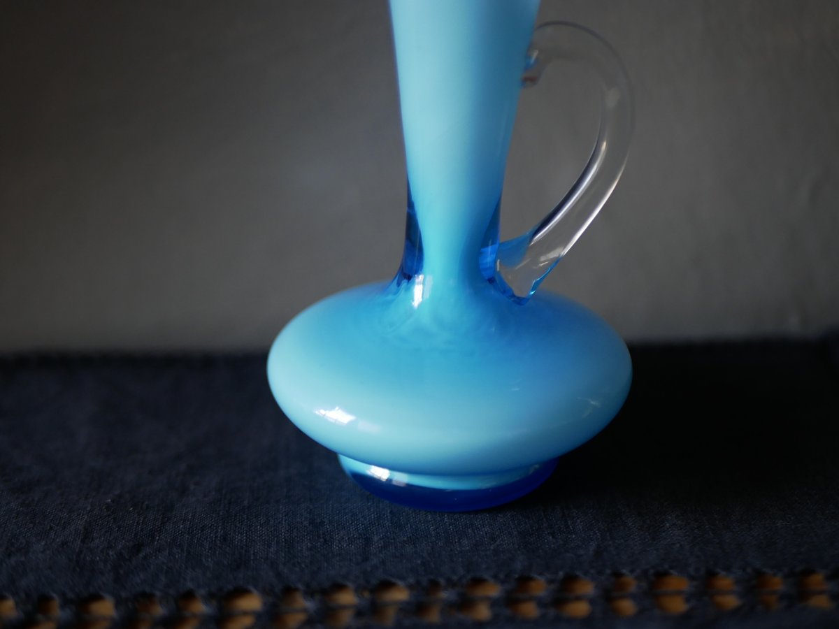 ブルーの小さな花器 花瓶 フラワーベース フランスヴィンテージ