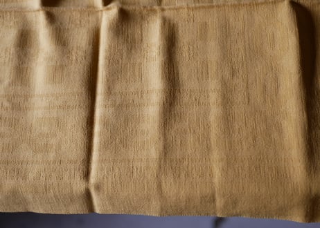 ミモザカラー　テーブルナプキン　モノグラム　花文字　フランスアンティーク　ブロカントのある暮らし