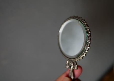 Hand mirror of Morpho