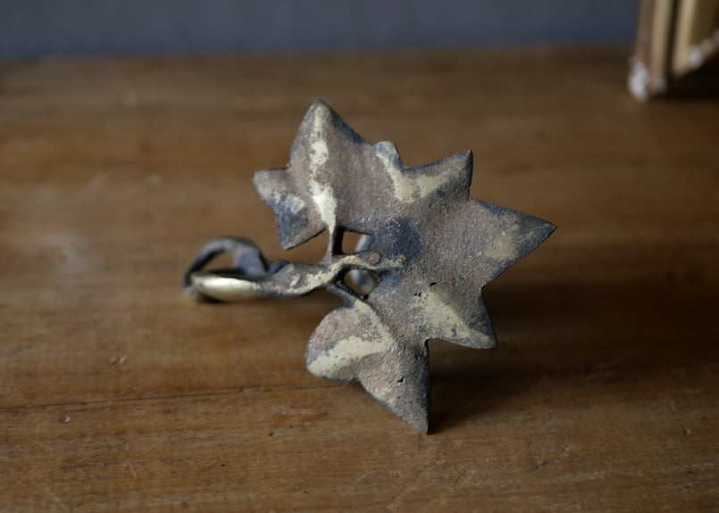 アイビー キャンドルホルダー フランスアンティーク ブロカントのある