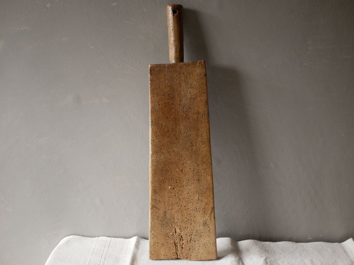 フランスアンティーク ナチュラル 厚い木製のカッティングボード 大きなサイズ フランスアンティーク ナチュラル 厚い木製のカッティングボード