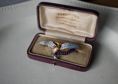 SOUVENIR エネメルバード　鳥のヴィンテージブローチ　フランスアンティーク