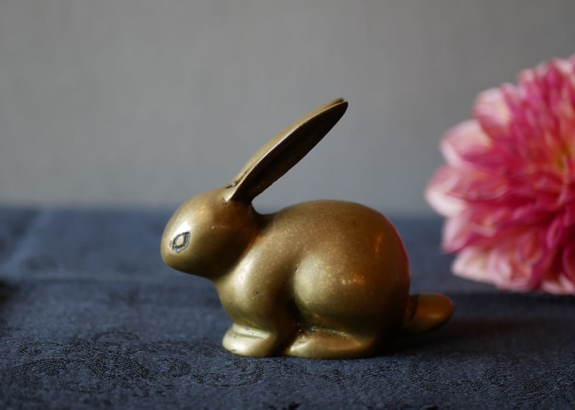 ブロンズ製 ウサギの置物 フランスヴィンテージ | mamantique