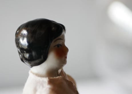 Robe BLANCHE  bisque doll