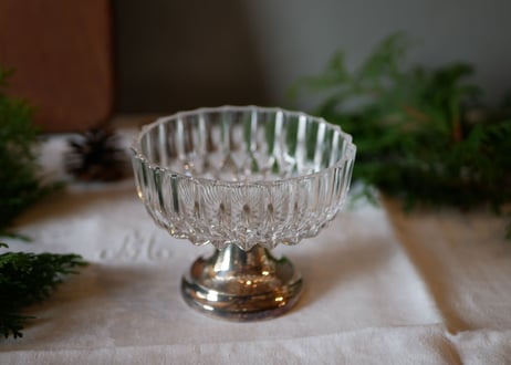 no.5 glass holder