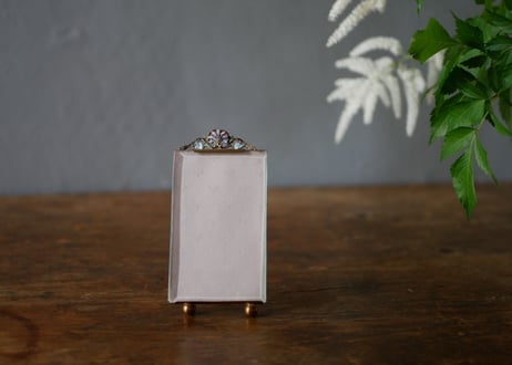 #5 enamel Photo stand