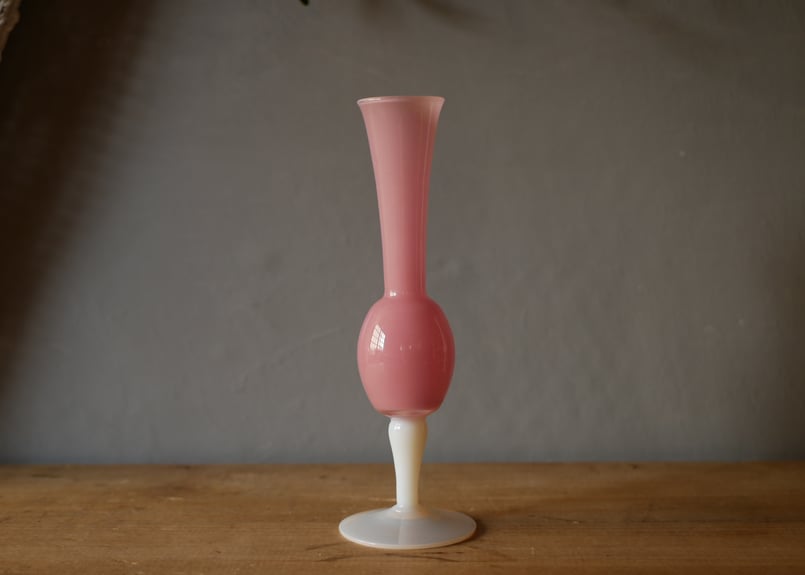 オパリンガラス フランス アンティーク 花瓶 ピンク✨ - 花瓶 オパリンガラス フランス アンティーク 花瓶 ピンク✨ - 花瓶