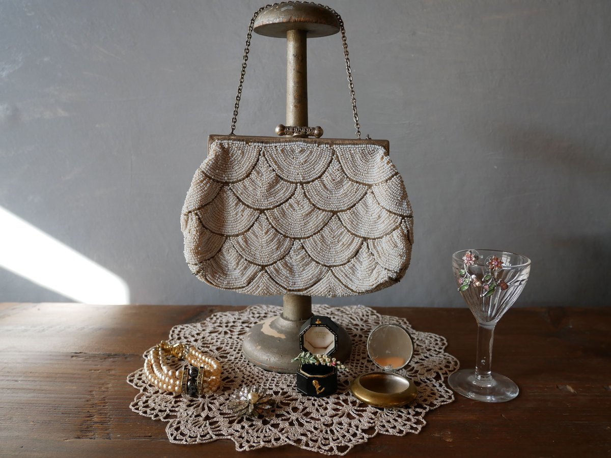 ヴィンテージ　フランス　ハンドメイド　ビーズバッグ　がま口　パーティーバッグ 美品】ビーズバッグ 総ビーズ 花柄 がま口 昭和レトロ