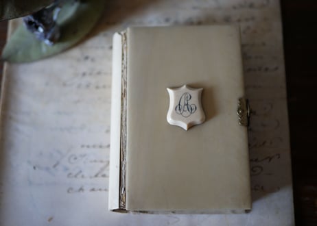 フランスアンティーク　祈祷書 ミセル 聖書　モノグラム　アイボリー