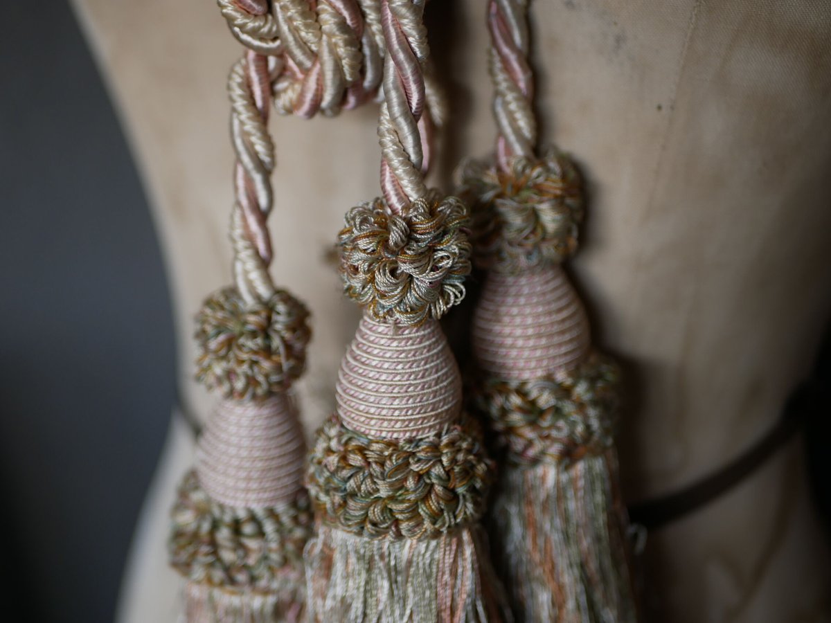 フランスアンティーク カーテン留めカーテンタッセル　アンティークレース fit=scale-down,w=1200