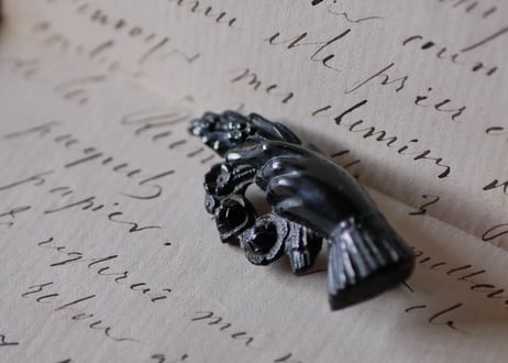 【商談中】Black Hand Brooch