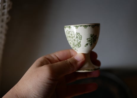 エッグカップ　イースター　ゼラニウム　サルグミンヌ窯　フランスアンティーク