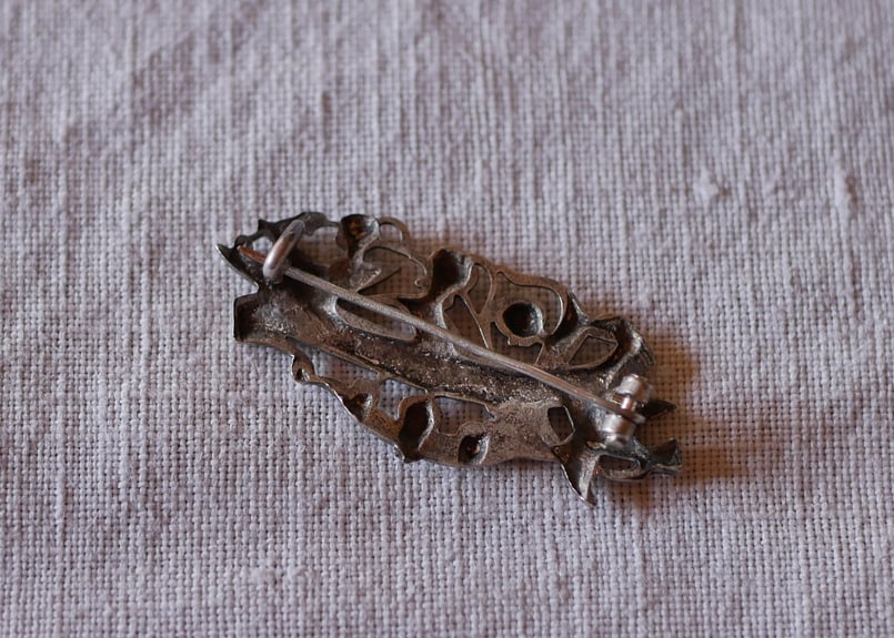 燕と鈴蘭のブローチ フランスアンティーク ツバメ すずらん | mamantique