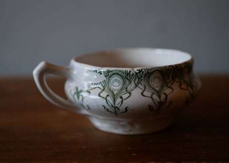B. tea cup Creil et Montereau